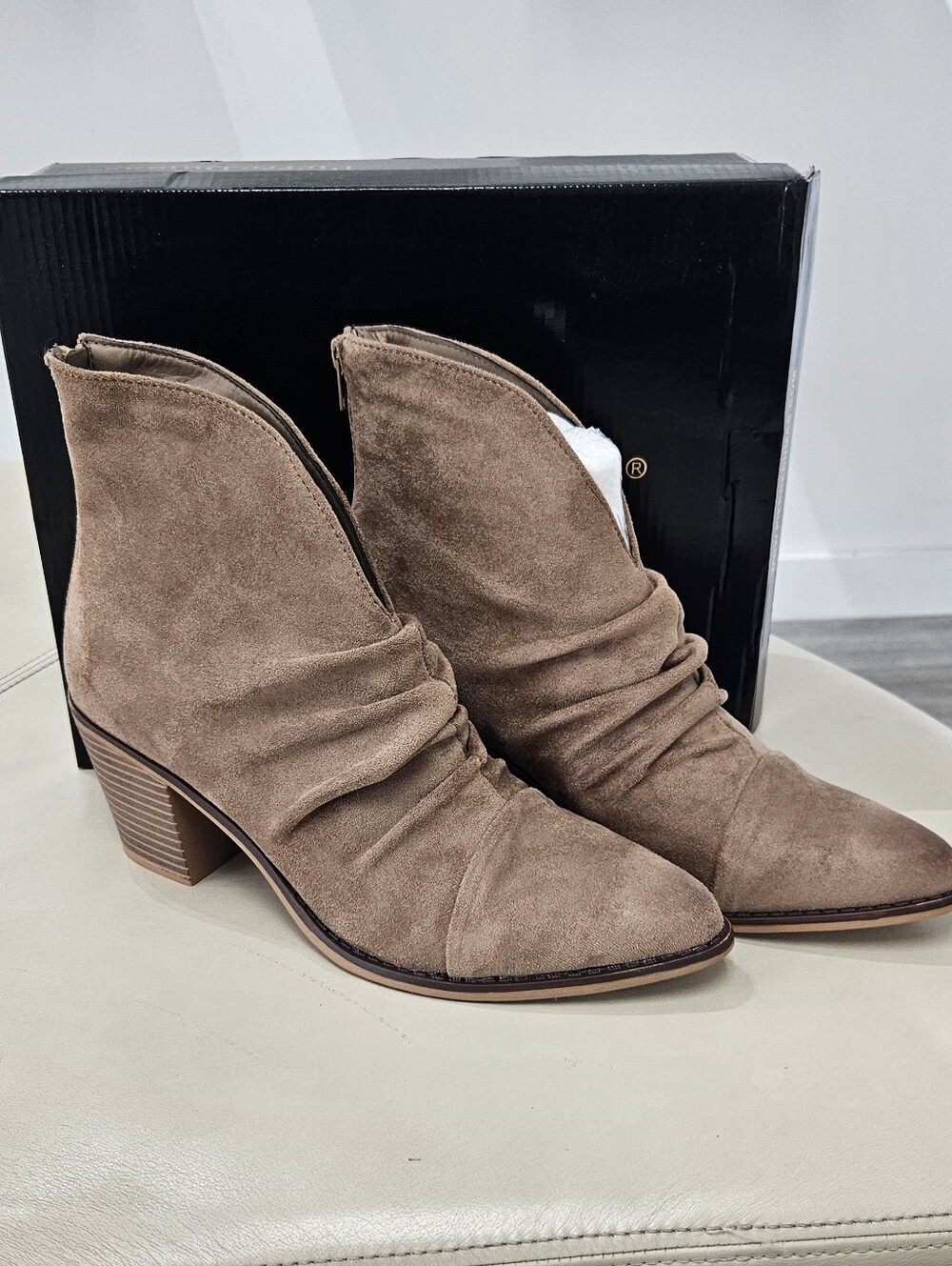 Pierre Dumas Kacee-5 Womens Taupe Booties